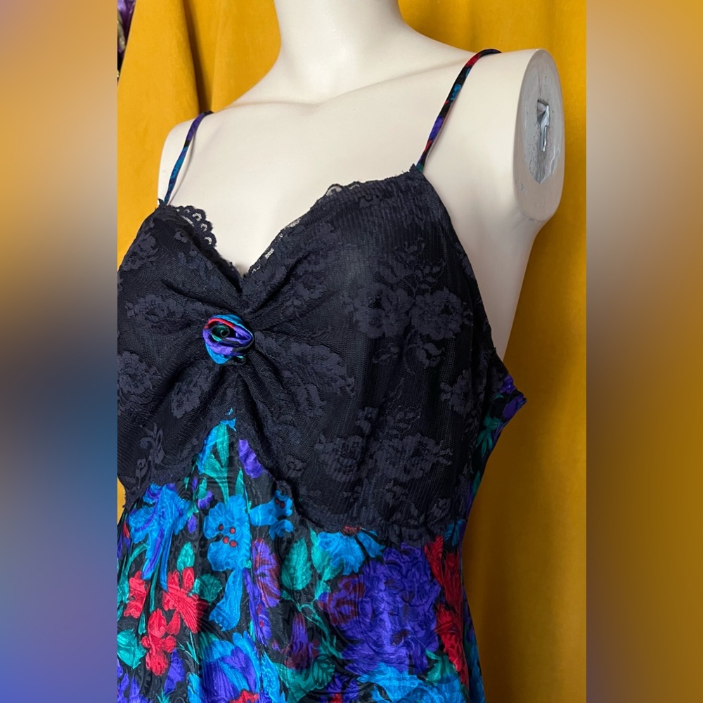 Vintage slip dress with lace